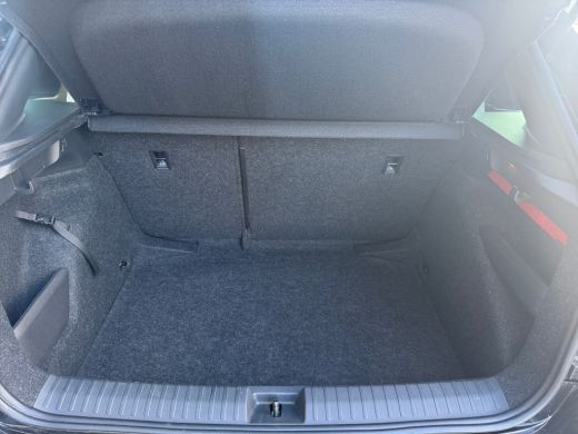 Skoda Kamiq 1.0 115pk TSI Sport Business Parkeersensor achter | Volledig digitaal instrumentenpaneel | Cruise... ActivLease financial lease