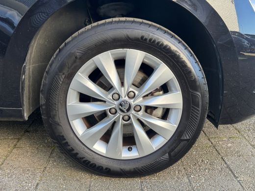 Skoda Kamiq 1.0 115pk TSI Sport Business Parkeersensor achter | Volledig digitaal instrumentenpaneel | Cruise... ActivLease financial lease