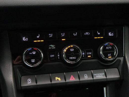 Skoda Karoq 1.5 TSi 150 Pk Automaat Business Edition Plus | Trekhaak | Camera | Stoelverwarming | Adaptive Cr... ActivLease financial lease