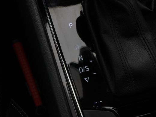 Skoda Karoq 1.5 TSi 150 Pk Automaat Business Edition Plus | Trekhaak | Camera | Stoelverwarming | Adaptive Cr... ActivLease financial lease