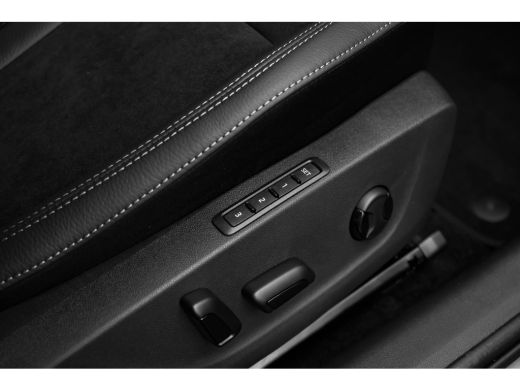Skoda Octavia Combi Business Edition | Black Pack | Achteruitrijcamera | CANTON Soundsystem | Cruise control me... ActivLease financial lease