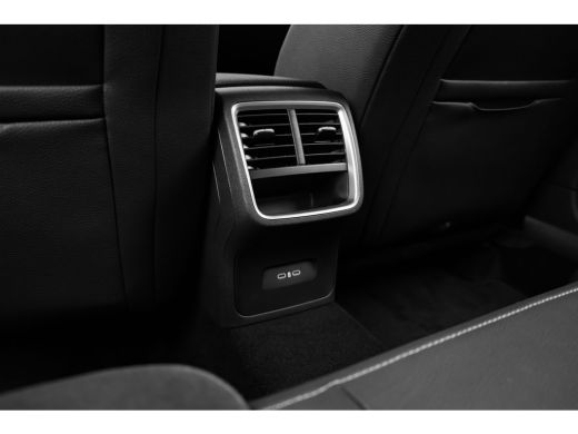 Skoda Octavia Combi Business Edition | Black Pack | Achteruitrijcamera | CANTON Soundsystem | Cruise control me... ActivLease financial lease