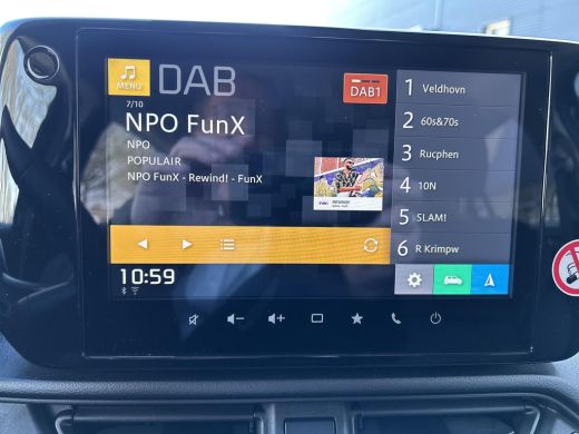 Suzuki Swift 1.2 Select Smart Hybrid ActivLease financial lease