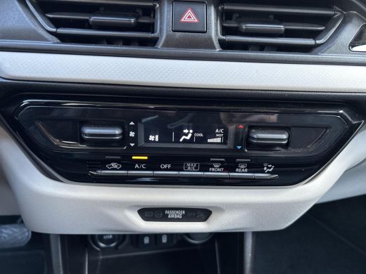 Suzuki Swift 1.2 Select Smart Hybrid ActivLease financial lease