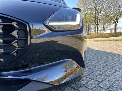 Suzuki Swift 1.2 Select Smart Hybrid ActivLease financial lease