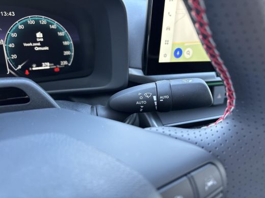 Toyota C-HR 2.0 Plug-in Hybrid 220 Black Edition **NIEUWE AUTO/ DIRECT LEVERBAAR** ActivLease financial lease