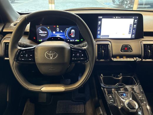 Toyota Urban Cruiser Dynamic 61 kWh **SPLENDID SILVER/ NIEUWE AUTO/ DIRECT LVERBAAR** ActivLease financial lease