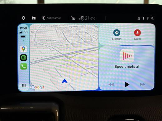 Toyota Urban Cruiser Executive 61 kWh **LAND BREEZE GREEN/ NIEUWE AUTO/ DIRECT LEVERBAAR** ActivLease financial lease