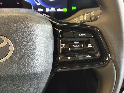 Toyota Urban Cruiser Executive 61 kWh **LAND BREEZE GREEN/ NIEUWE AUTO/ DIRECT LEVERBAAR** ActivLease financial lease