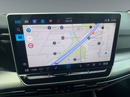 Volkswagen Golf 1.5 204pk eHybrid Life Edition Achteruitrijcamera | Stoelverwarming | Adaptive cruise control ActivLease financial lease
