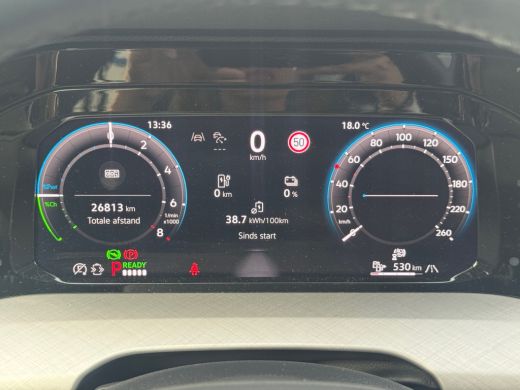 Volkswagen Golf 1.5 204pk eHybrid Life Edition Achteruitrijcamera | Stoelverwarming | Adaptive cruise control ActivLease financial lease