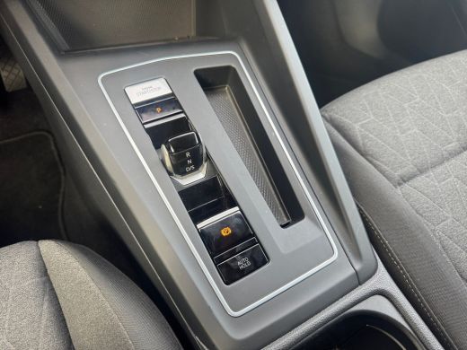 Volkswagen Golf 1.5 204pk eHybrid Life Edition Achteruitrijcamera | Stoelverwarming | Adaptive cruise control ActivLease financial lease