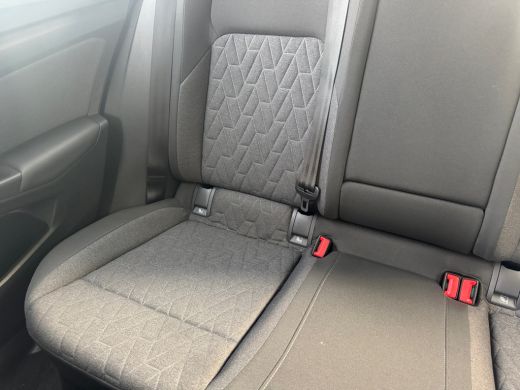 Volkswagen Golf 1.5 204pk eHybrid Life Edition Achteruitrijcamera | Stoelverwarming | Adaptive cruise control ActivLease financial lease