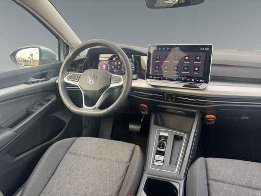 Volkswagen Golf 1.5 204pk eHybrid Life Edition Achteruitrijcamera | Stoelverwarming | Adaptive cruise control ActivLease financial lease