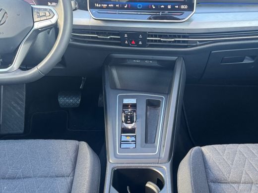 Volkswagen Golf 1.5 204pk eHybrid Life Edition Parkeersensoren | Achteruitrijcamera | Stuurverwarming ActivLease financial lease