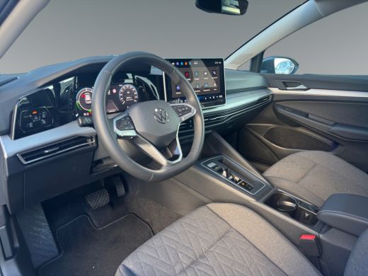 Volkswagen Golf 1.5 204pk eHybrid Life Edition Parkeersensoren | Achteruitrijcamera | Stuurverwarming ActivLease financial lease