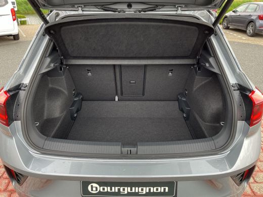 Volkswagen T-Roc 1.5 TSI R-Line A.Camera | IQ.Light | 150Pk | Stuurverwarming | ActivLease financial lease