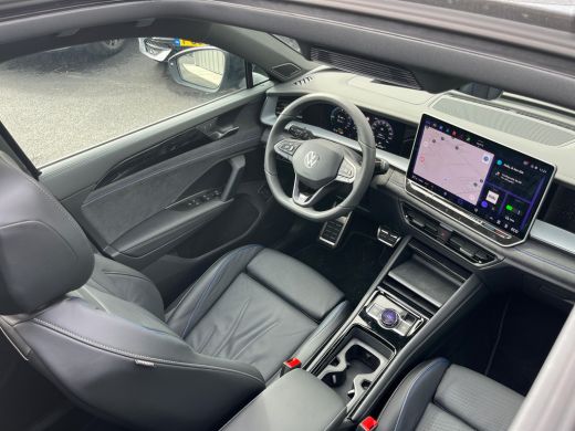 Volkswagen Tayron 1.5 TSI eHybrid R-Line 272pk DSG/AUTO | Panoramadak | Lederen Bekleding | Elektrisch verstelb. vo... ActivLease financial lease