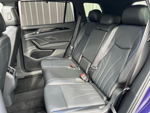 Volkswagen Tayron 1.5 TSI eHybrid R-Line 272pk DSG/AUTO | Panoramadak | Lederen Bekleding | Elektrisch verstelb. vo... ActivLease financial lease