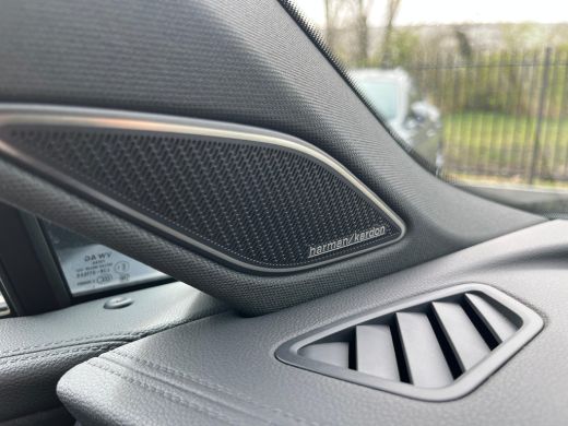 Volkswagen Tayron 1.5 TSI eHybrid R-Line 272pk DSG/AUTO | Panoramadak | Lederen Bekleding | Elektrisch verstelb. vo... ActivLease financial lease