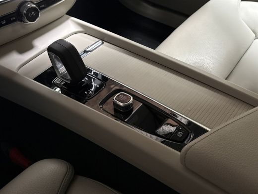 Volvo  V60 2.0 B3 Inscription 163Pk Automaat (APPLE CARPLAY, LEDER, STUUR/STOELVERWARMING, CAMERA, TREKHAAK,... ActivLease financial lease