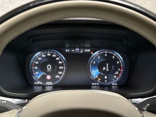 Volvo  V60 2.0 B3 Inscription 163Pk Automaat (APPLE CARPLAY, LEDER, STUUR/STOELVERWARMING, CAMERA, TREKHAAK,... ActivLease financial lease