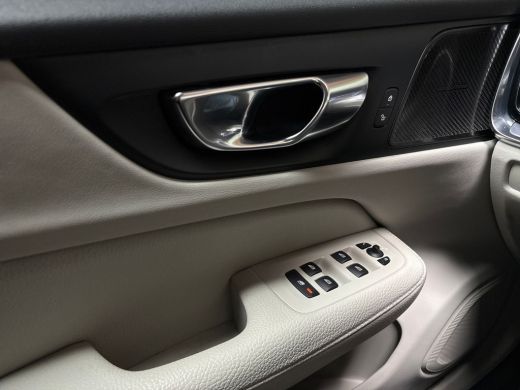 Volvo  V60 2.0 B3 Inscription 163Pk Automaat (APPLE CARPLAY, LEDER, STUUR/STOELVERWARMING, CAMERA, TREKHAAK,... ActivLease financial lease