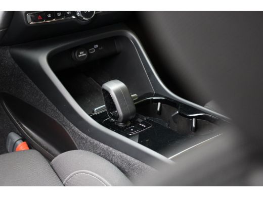 Volvo  XC40 Recharge Core 70 kWh | Trekhaak | Camera | Stuur/stoelverwarming ActivLease financial lease