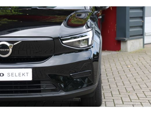 Volvo  XC40 Recharge Core 70 kWh | Trekhaak | Camera | Stuur/stoelverwarming ActivLease financial lease