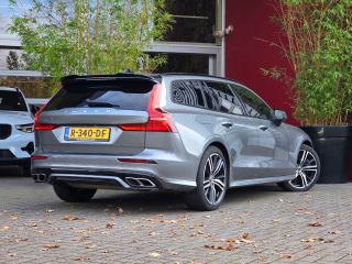 Volvo  V60 2.0 T6 Recharge AWD R-Design | Styling Kit | Camera | Adaptive Cruise | BLIS | Memory