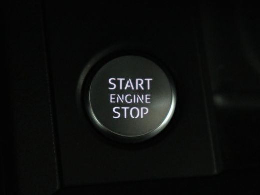 Audi A4 Avant 35 TFSI Pro Line | Automaat | Cruise Control | Elektrische achterklep | Carplay | Climate C... ActivLease financial lease