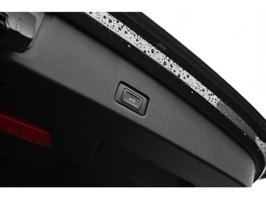 Audi Q4 e-tron 45 quattro S Edition Competition 82 kWh | Assistentiepakket plus | Comfort pakket | Optiek zwart ... ActivLease financial lease