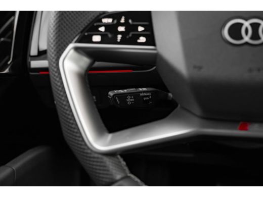 Audi Q4 e-tron 45 quattro S Edition Competition 82 kWh | Assistentiepakket plus | Comfort pakket | Optiek zwart ... ActivLease financial lease