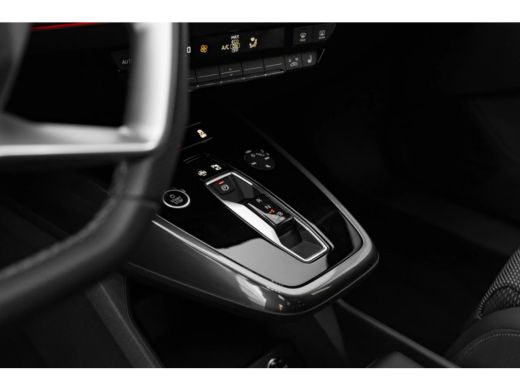 Audi Q4 e-tron 45 quattro S Edition Competition 82 kWh | Assistentiepakket plus | Comfort pakket | Optiek zwart ... ActivLease financial lease