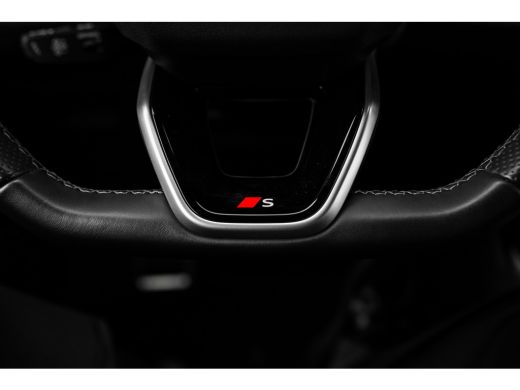 Audi SQ6 e-tron quattro 360 kW edition one grey | Pano | Massagestoelen | HUD | Passenger Display | Memory | B&O | ActivLease financial lease