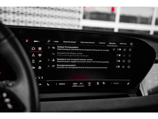 Audi SQ6 e-tron quattro 360 kW edition one grey | Pano | Massagestoelen | HUD | Passenger Display | Memory | B&O | ActivLease financial lease