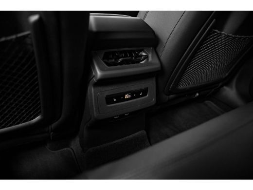 Audi SQ6 e-tron quattro 360 kW edition one grey | Pano | Massagestoelen | HUD | Passenger Display | Memory | B&O | ActivLease financial lease