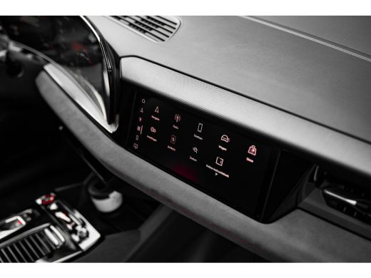 Audi SQ6 e-tron quattro 360 kW edition one grey | Pano | Massagestoelen | HUD | Passenger Display | Memory | B&O | ActivLease financial lease