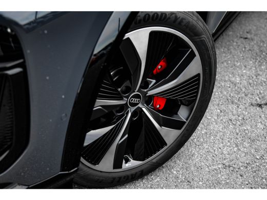 Audi SQ6 e-tron quattro 360 kW edition one grey | Pano | Massagestoelen | HUD | Passenger Display | Memory | B&O | ActivLease financial lease