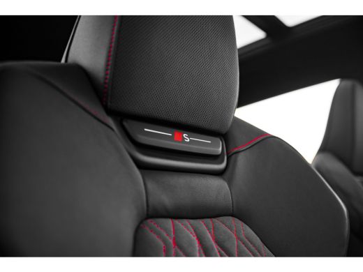 Audi SQ6 e-tron quattro 360 kW edition one grey | Pano | Massagestoelen | HUD | Passenger Display | Memory | B&O | ActivLease financial lease