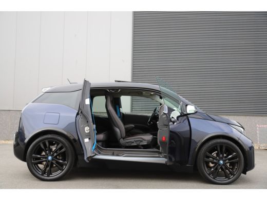 BMW i3 S 184pk Executive 120Ah 42 kWh/Leder/Sunroof/W-pomp/Camera/3-Fase/20"JetBlack ActivLease financial lease