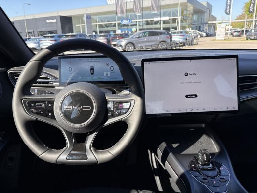 BYD SEAL Limited Edition RWD 61.4 kWh ActivLease financial lease