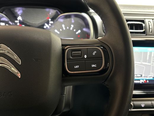 Citroën C3 1.2 PureTech Shine Automaat (APPLE CARPLAY, GROOT NAVI, CAMERA, GETINT GLAS, SPORTSTOELEN, LM VEL... ActivLease financial lease