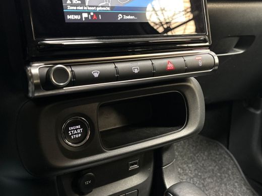 Citroën C3 1.2 PureTech Shine Automaat (APPLE CARPLAY, GROOT NAVI, CAMERA, GETINT GLAS, SPORTSTOELEN, LM VEL... ActivLease financial lease