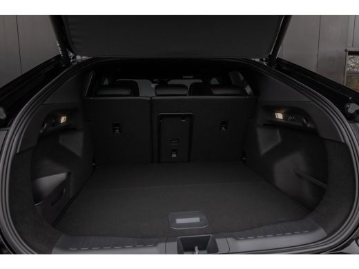 Ford Capri Premium Extended Range RWD 79 kWh | Wamrtepomp | Trekhaak | AGR-stoelen | Panoramadak | Head-up |... ActivLease financial lease