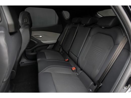 Ford Capri Premium Extended Range RWD 79 kWh | Wamrtepomp | Trekhaak | AGR-stoelen | Panoramadak | Head-up |... ActivLease financial lease