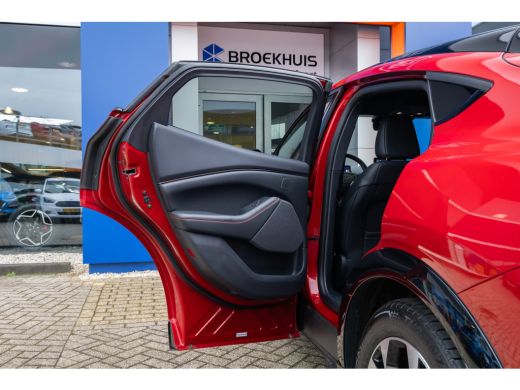 Ford Mustang Mach-E Mach-E Extended Premium RWD 91 kWh | B&O audio | 360 Camera | Stoel/Stuur Verwarming | Adaptive C... ActivLease financial lease