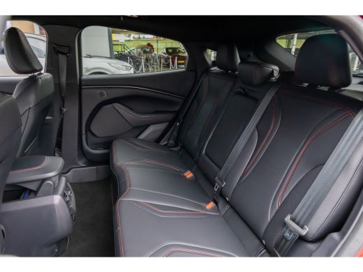 Ford Mustang Mach-E Mach-E Extended Premium RWD 91 kWh | B&O audio | 360 Camera | Stoel/Stuur Verwarming | Adaptive C... ActivLease financial lease