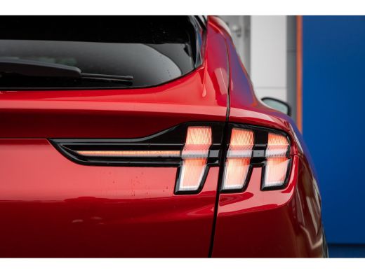 Ford Mustang Mach-E Mach-E Extended Premium RWD 91 kWh | B&O audio | 360 Camera | Stoel/Stuur Verwarming | Adaptive C... ActivLease financial lease