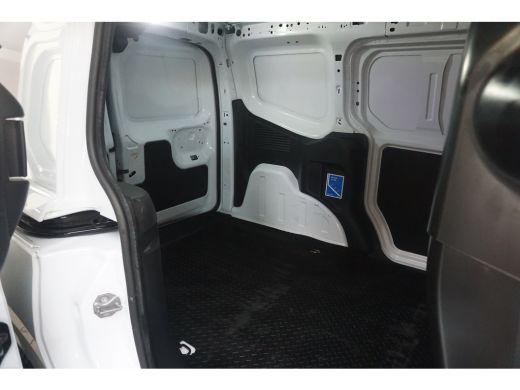 Ford Transit Courier 1.5 EcoBlue Trend All-seasonbanden | Winter Pakket | Achteruitrijcamera | Cruise control | DAB on... ActivLease financial lease